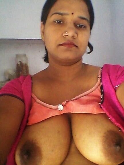 Indian big aunty nude big boobs