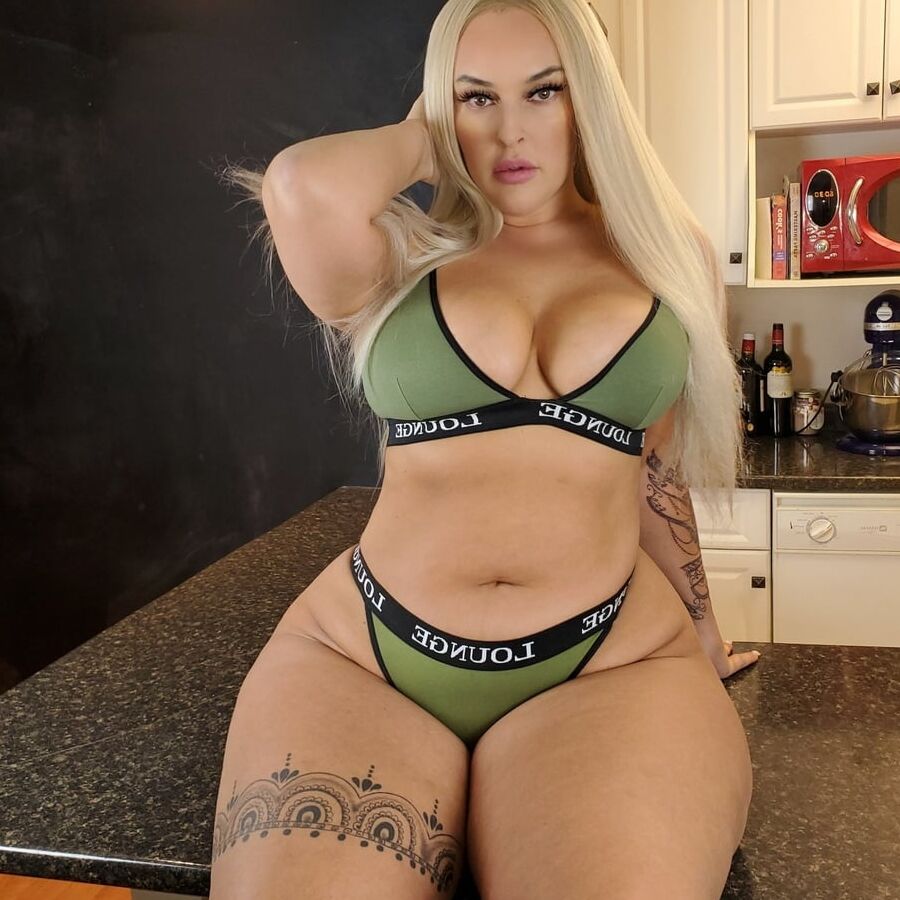 DREAM BBW - SB SARA
