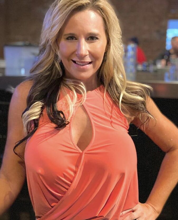 Braless Love