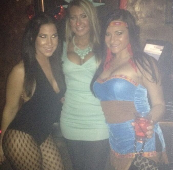 HOT Married Year Old Pennsylvania Friends