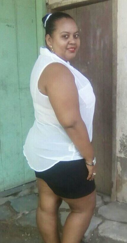 liz arcos culona