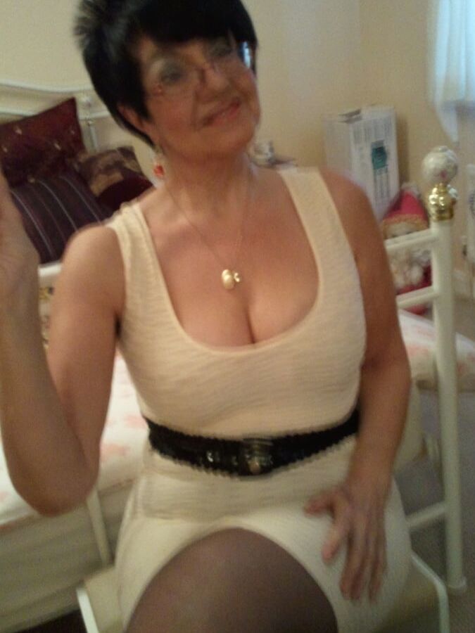 Sexy Mature selfie
