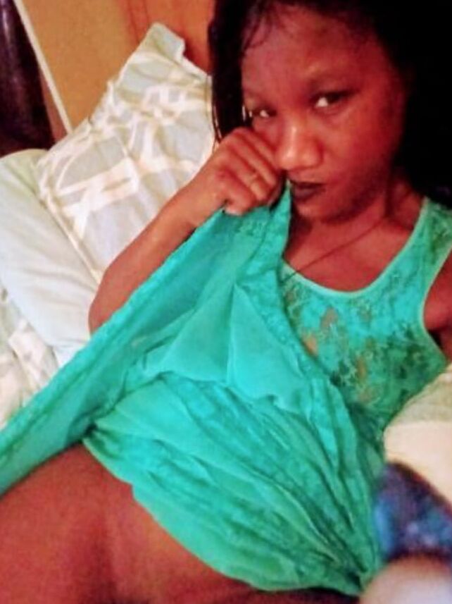 Local FL bar whore and cum receptacle