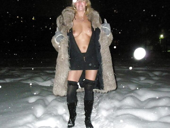 HOOKERS AND ESCORTS