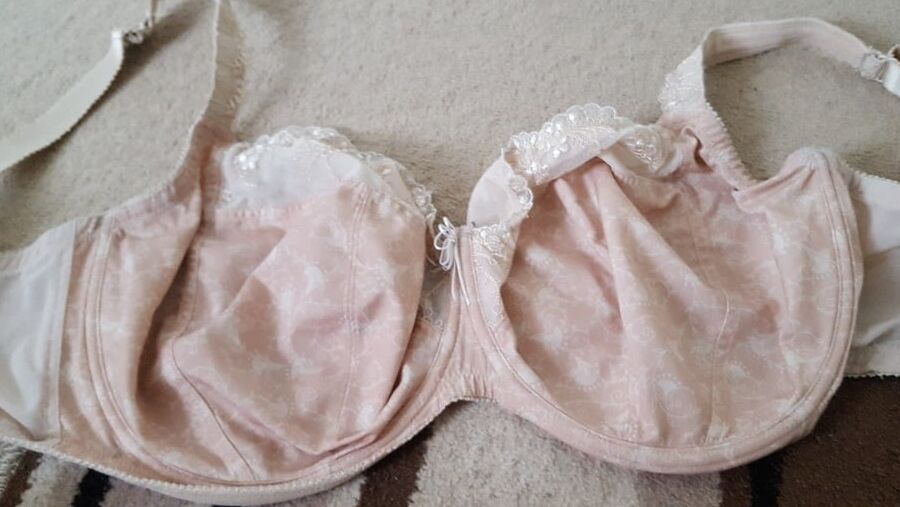 Used G cup bras