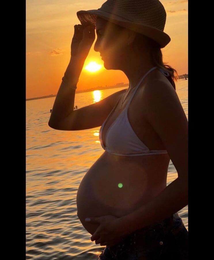 Sexy Pregnant Girls
