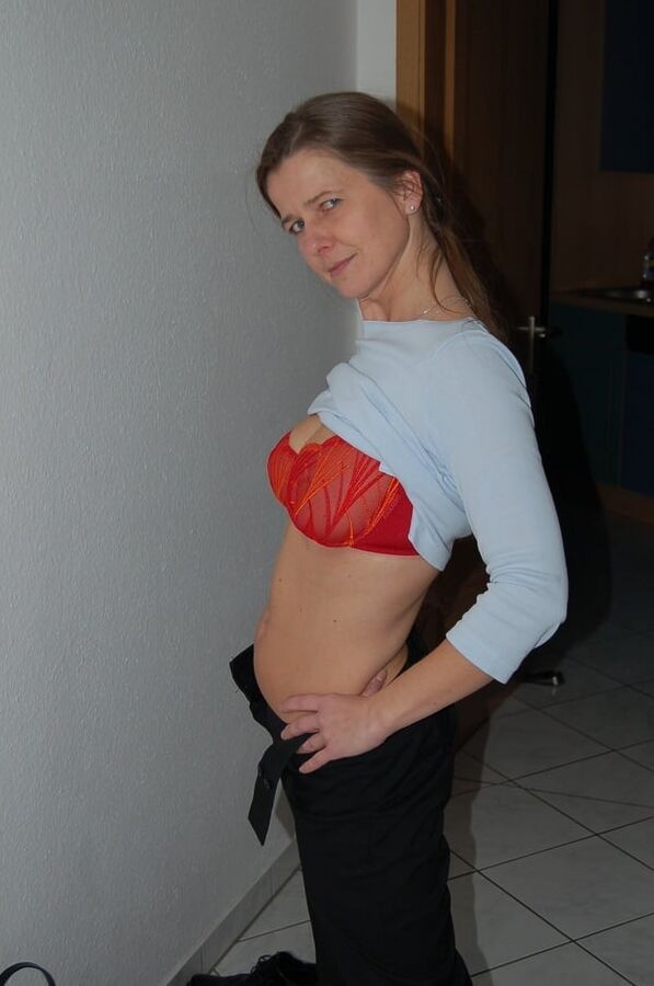 Redhead MILF Showin&; Off