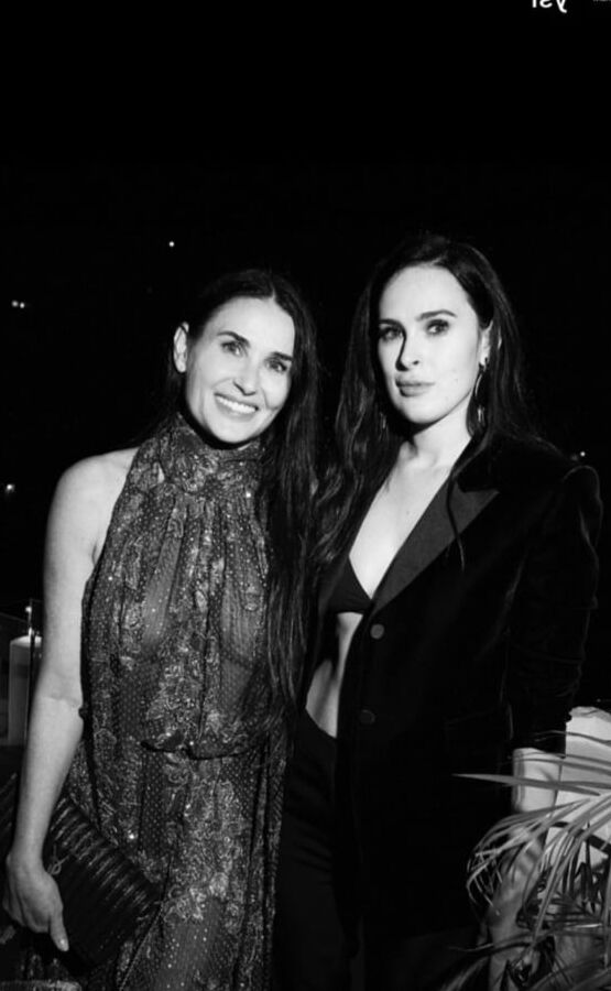Demi Moore, rumer, tallulah,scout willis
