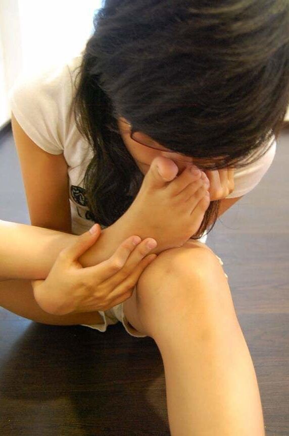Feet Smelling