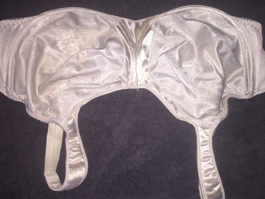 White Bras on Mature women