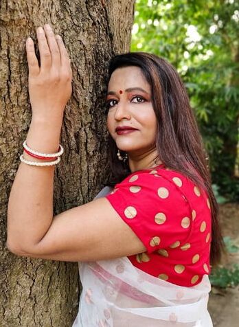 Desi indian mature saree