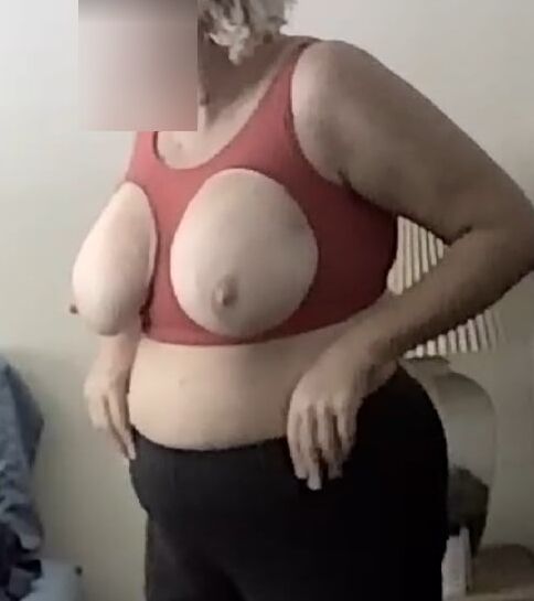 Luvmomstits alte BBWFOTZE mit FETTARSCH aus den USA