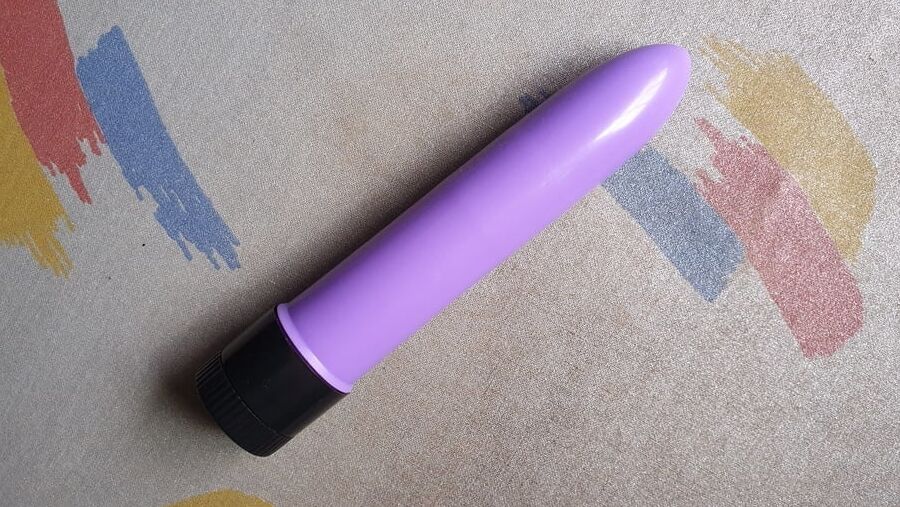 Stepmom enjoy dildo on moms day