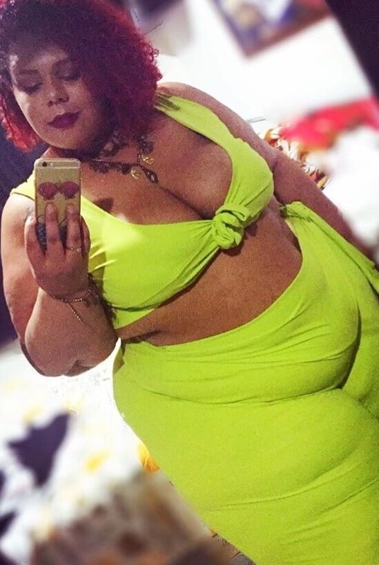 DON&;T KNOW WHO SHE IS BUT...