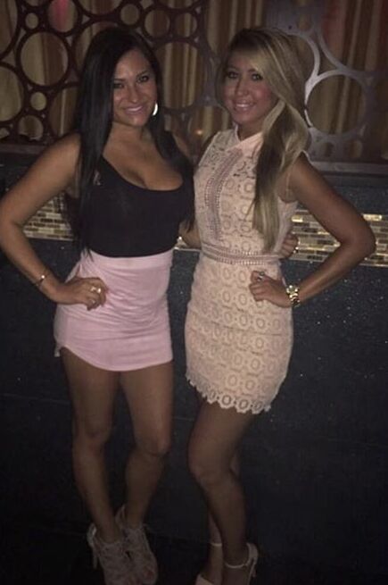 HOT Married Year Old Pennsylvania Friends