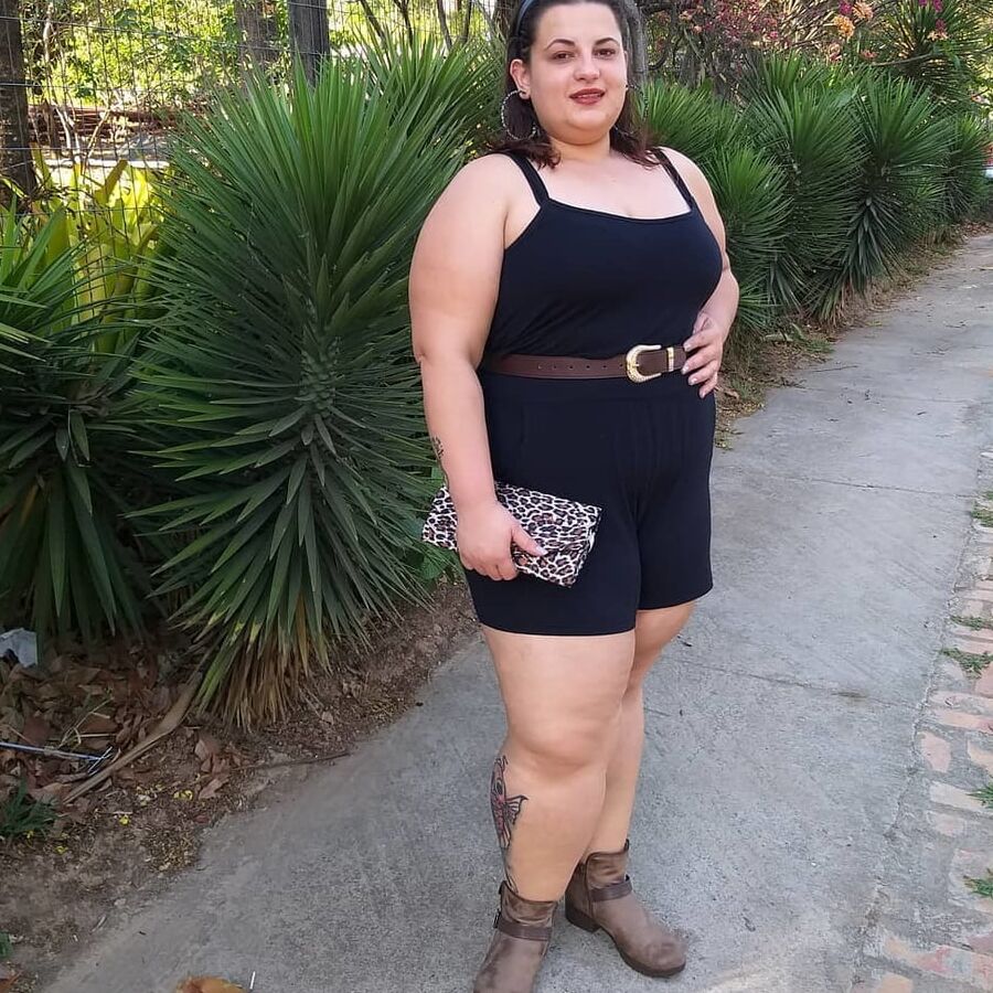 Mature for comments and cum