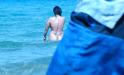 latino hotwife exposed on public beach