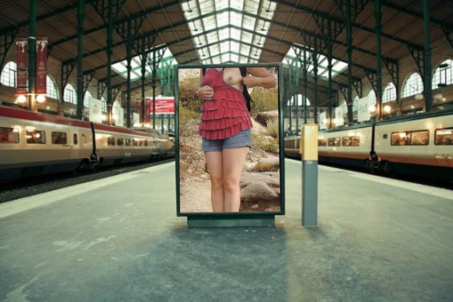 exhib