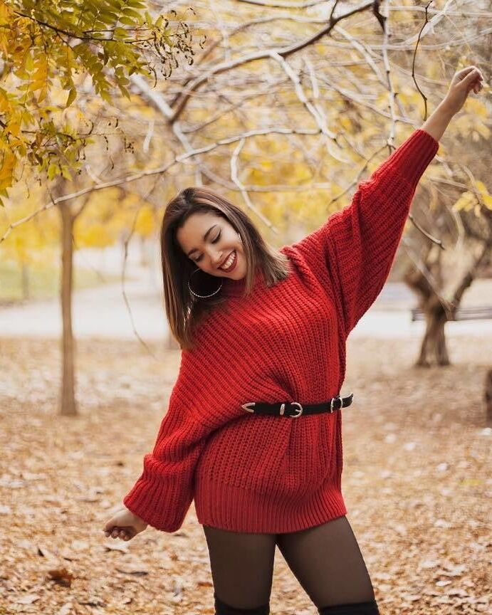 sexy european Ana in tights pantyhose nylon legs feet