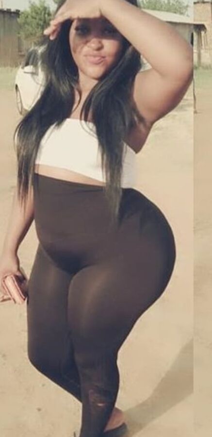 Huge booty slim thick pear Thandazzy