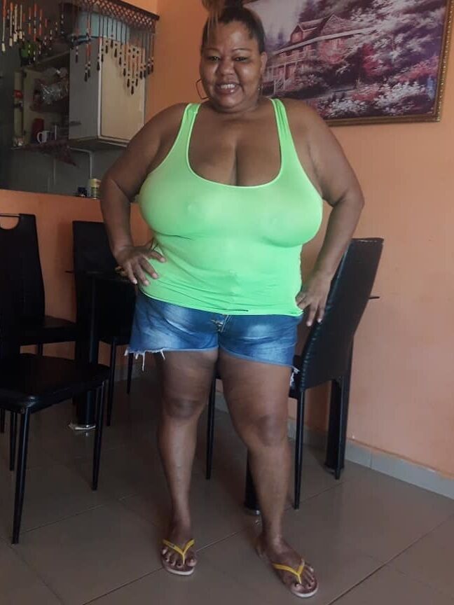 VILMA SANTOS BBW TETAS GRANDES PARTE MATURE TITS SSBBW