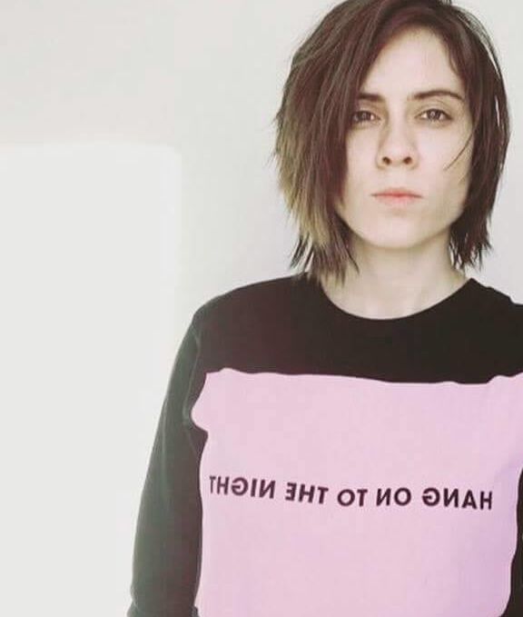 Tegan and Sara I really want co cum on them!