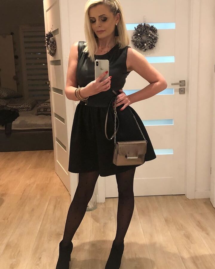 My hot amateur Neighborwife makes selfies in nylon
