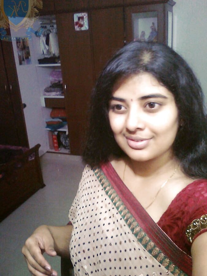 Andhra Telugu Indian Desi Wife , MILF