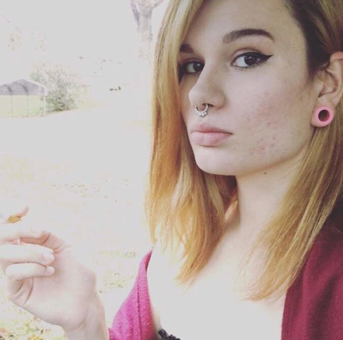 Thes lips should be around my cock