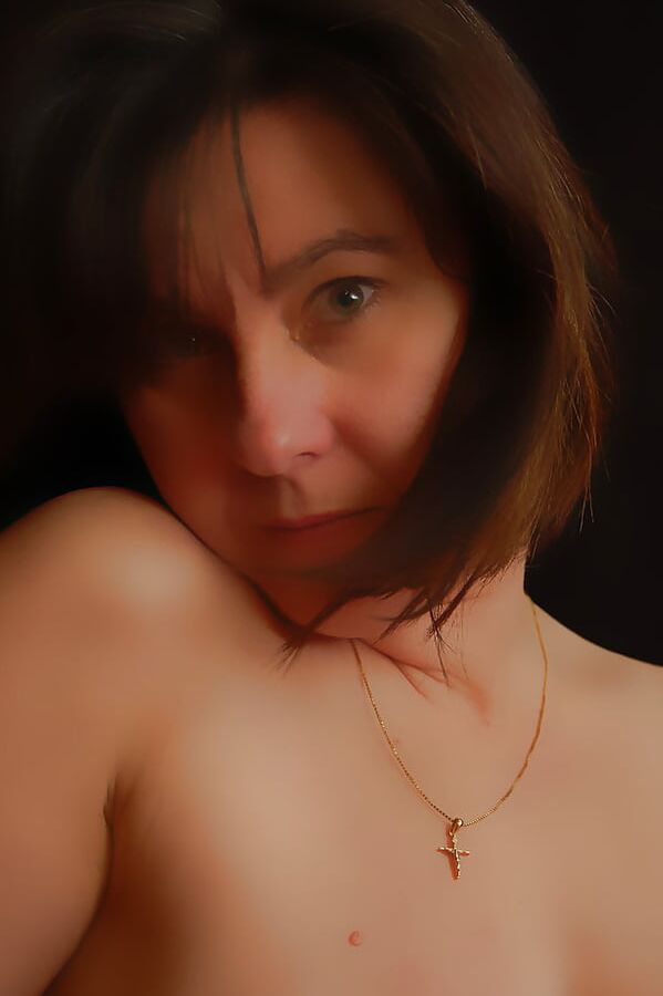 Brunette milf