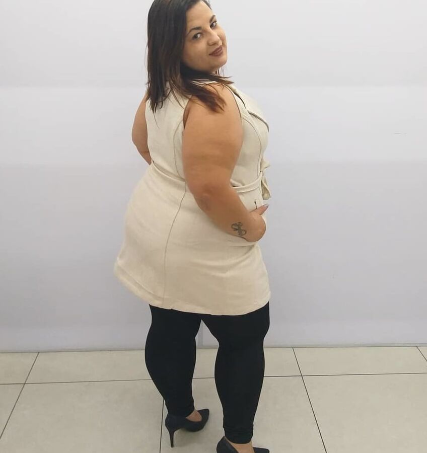 Mature for comments and cum