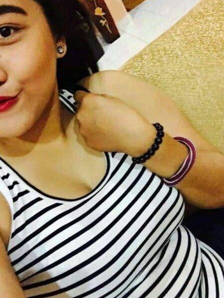 Indian Hot Busty Girl