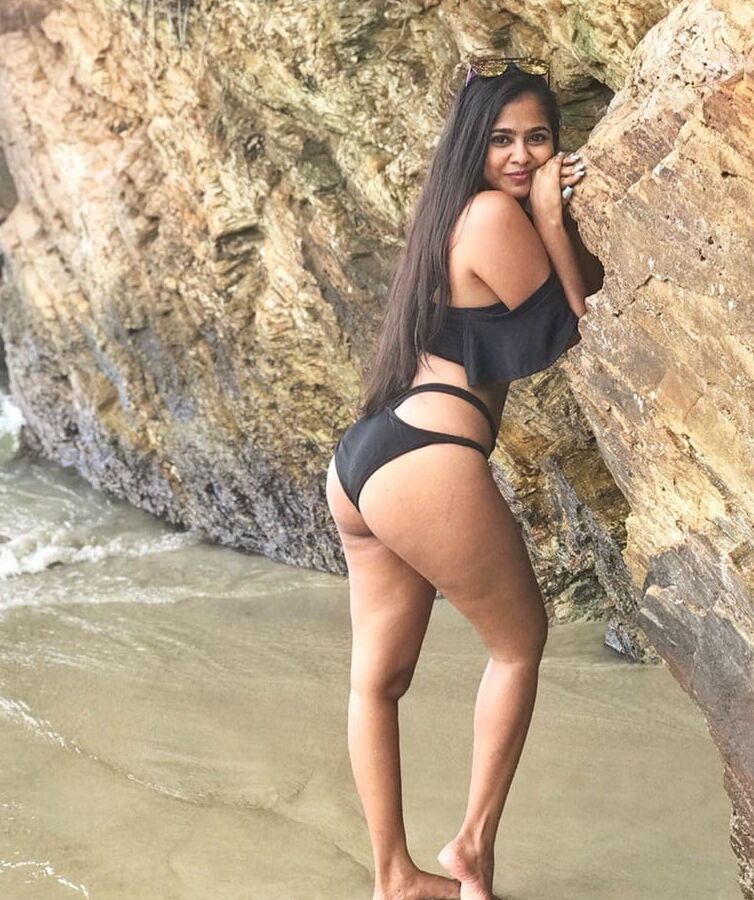 Desi Hot Bitches Nudes and Sexy Pics