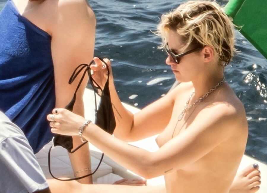 Kristen Stewart and Stella Maxwell Italy jul