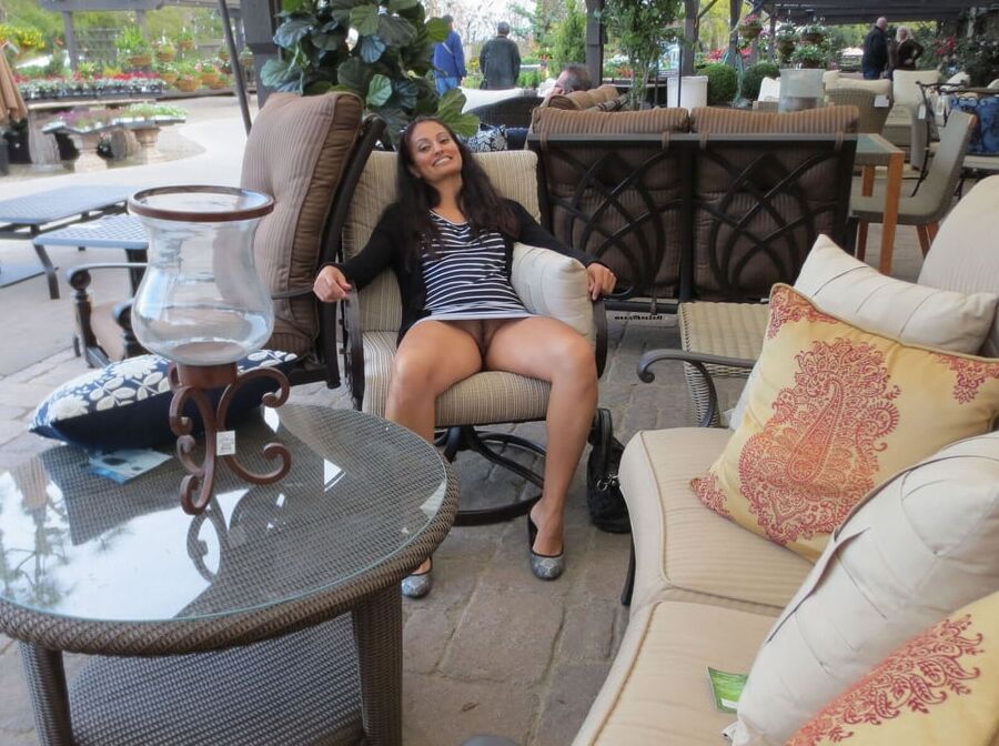 Pussy in the Wild - Flashing