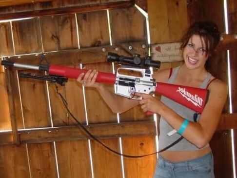 Women in Jeans with guns