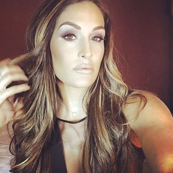 WWE Nikki Bella