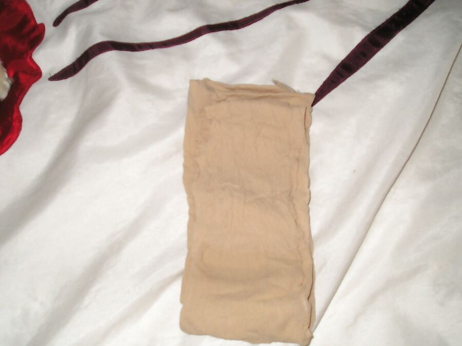 My girlfriend wearing tights pantyhose