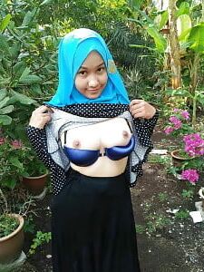 Malaysian Hijaber Girl