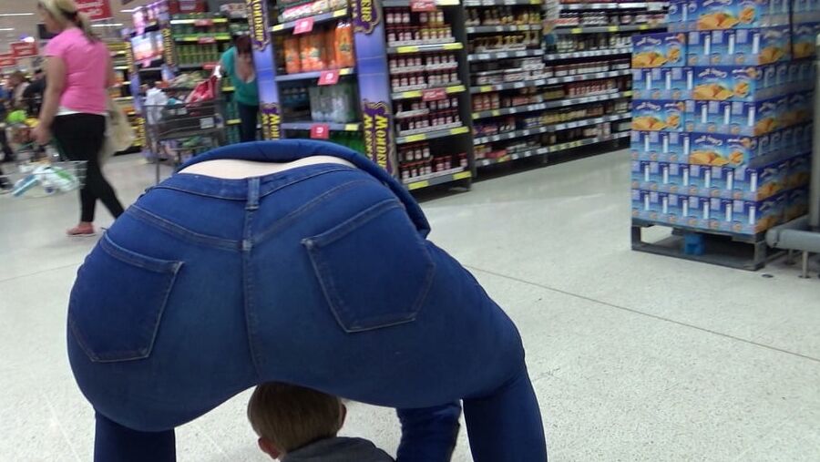 Milfs in jeans