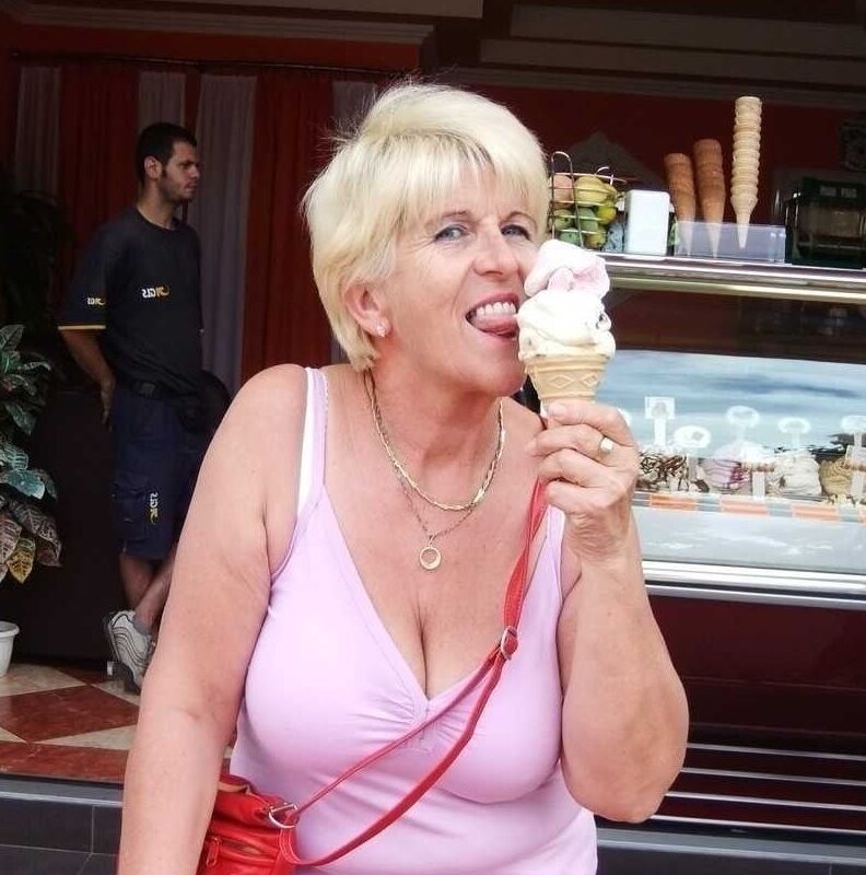 Granny are the best friends