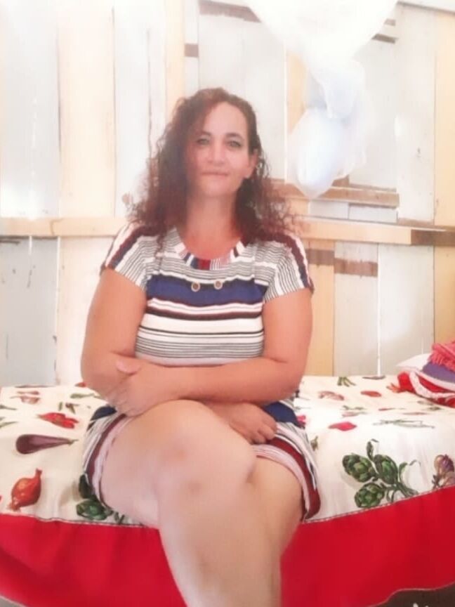 ROSI FARIAS CULONA PIERNAS HERMOSA MADURA ASS MATURE
