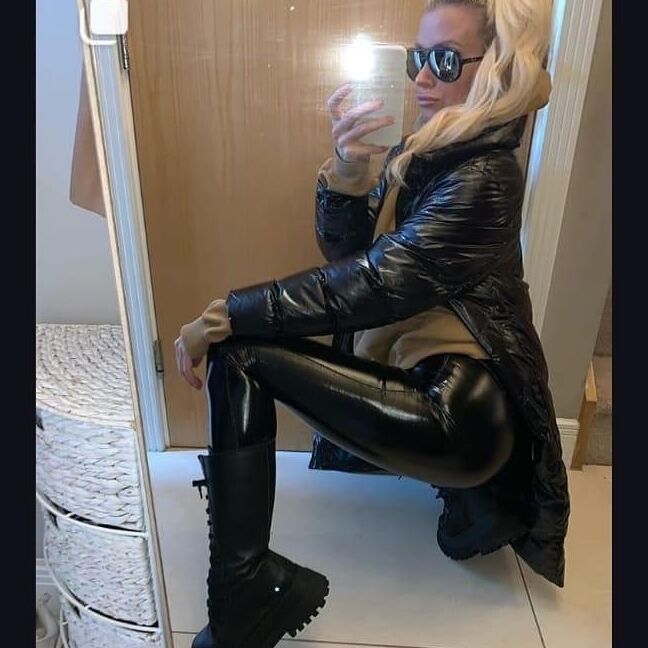 Mariaelondon in PVC