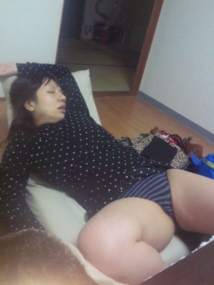 Champagne Matures on Party