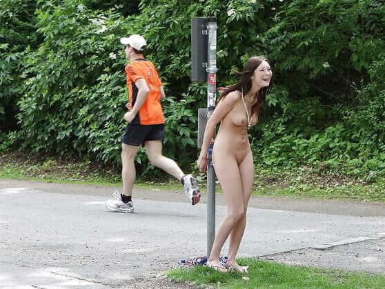 All Sixes, All Sexy - Pretty Public Posers