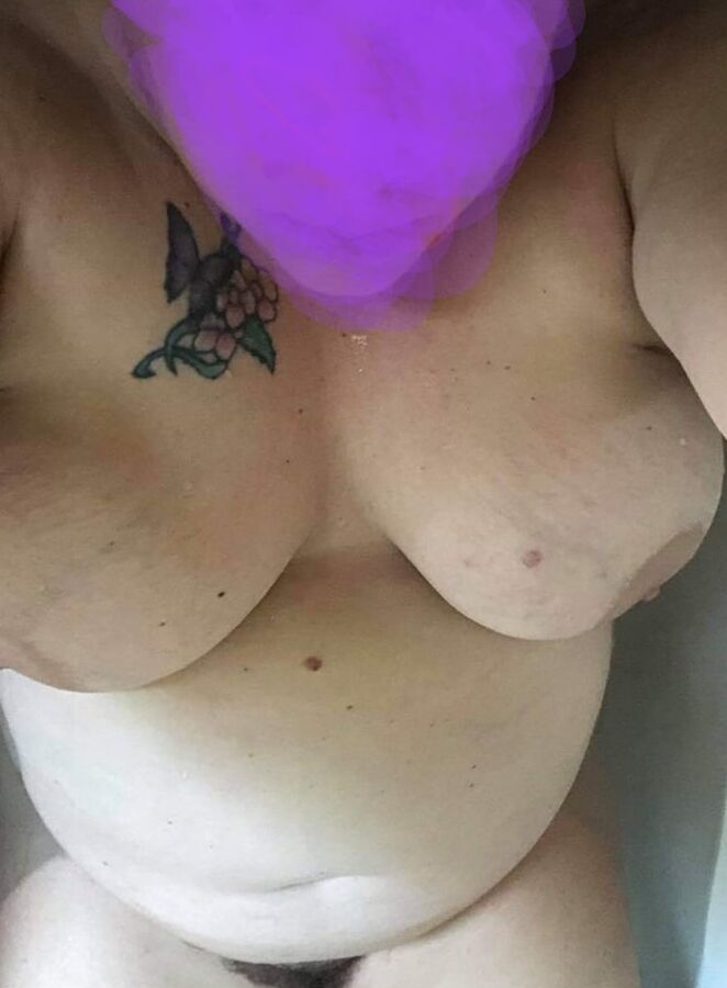 Hairy older chick I fucked