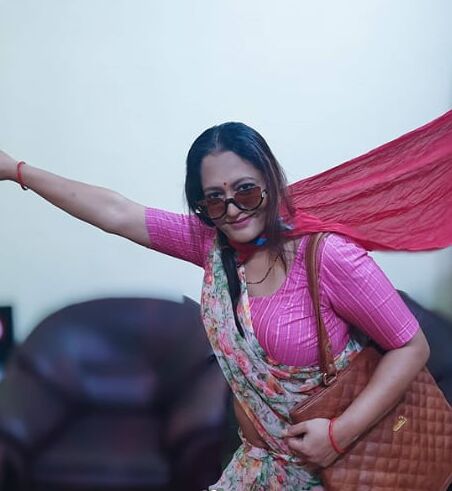 Desi indian mature saree