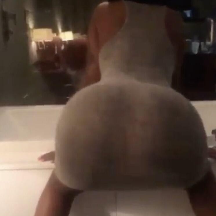 Hot girls on Twitter - part