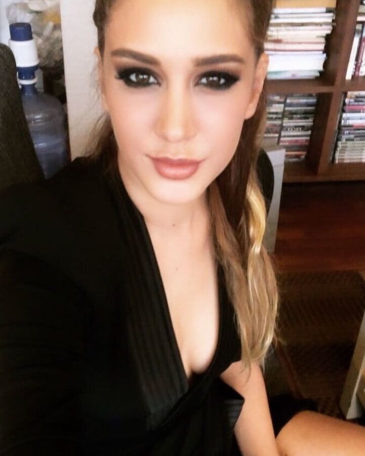 Sexy Turkish Zeynep Kocak