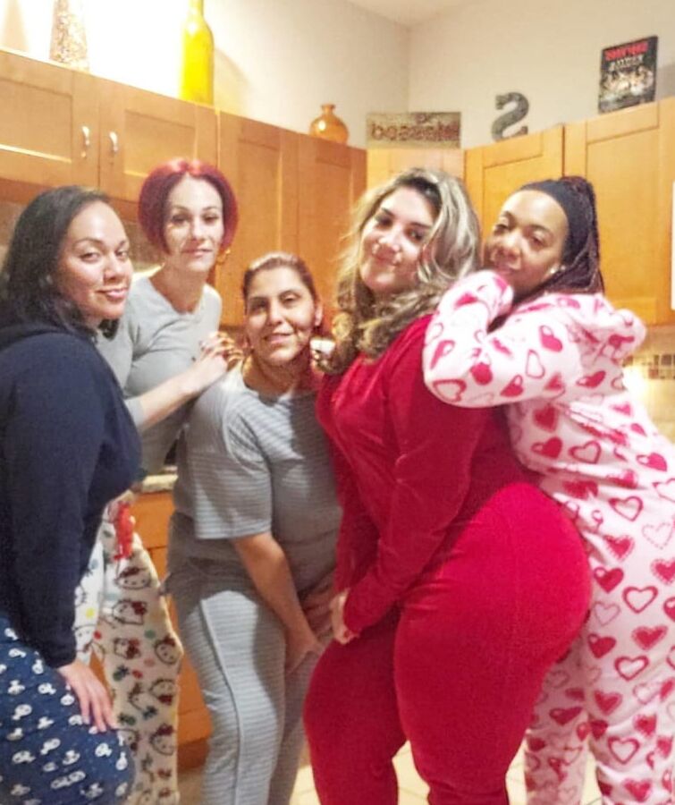 Curvy Girls and damn hot Asses